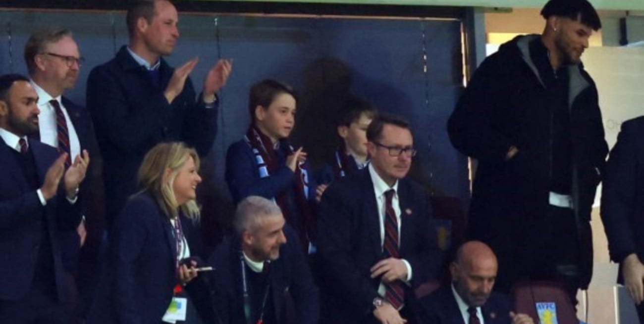 Kate Middleton sigue sin actividad oficial y William llevó a George a un partido de fútbol