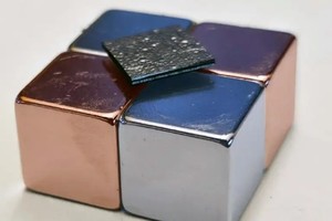 Utilizando grafito, los científicos han creado una plataforma flotante que no necesita energía externa.