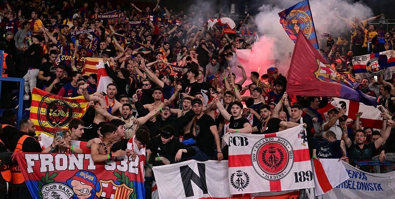 UEFA abrió una investigación contra el Barça por saludos nazis y gestos racistas de sus hinchas
