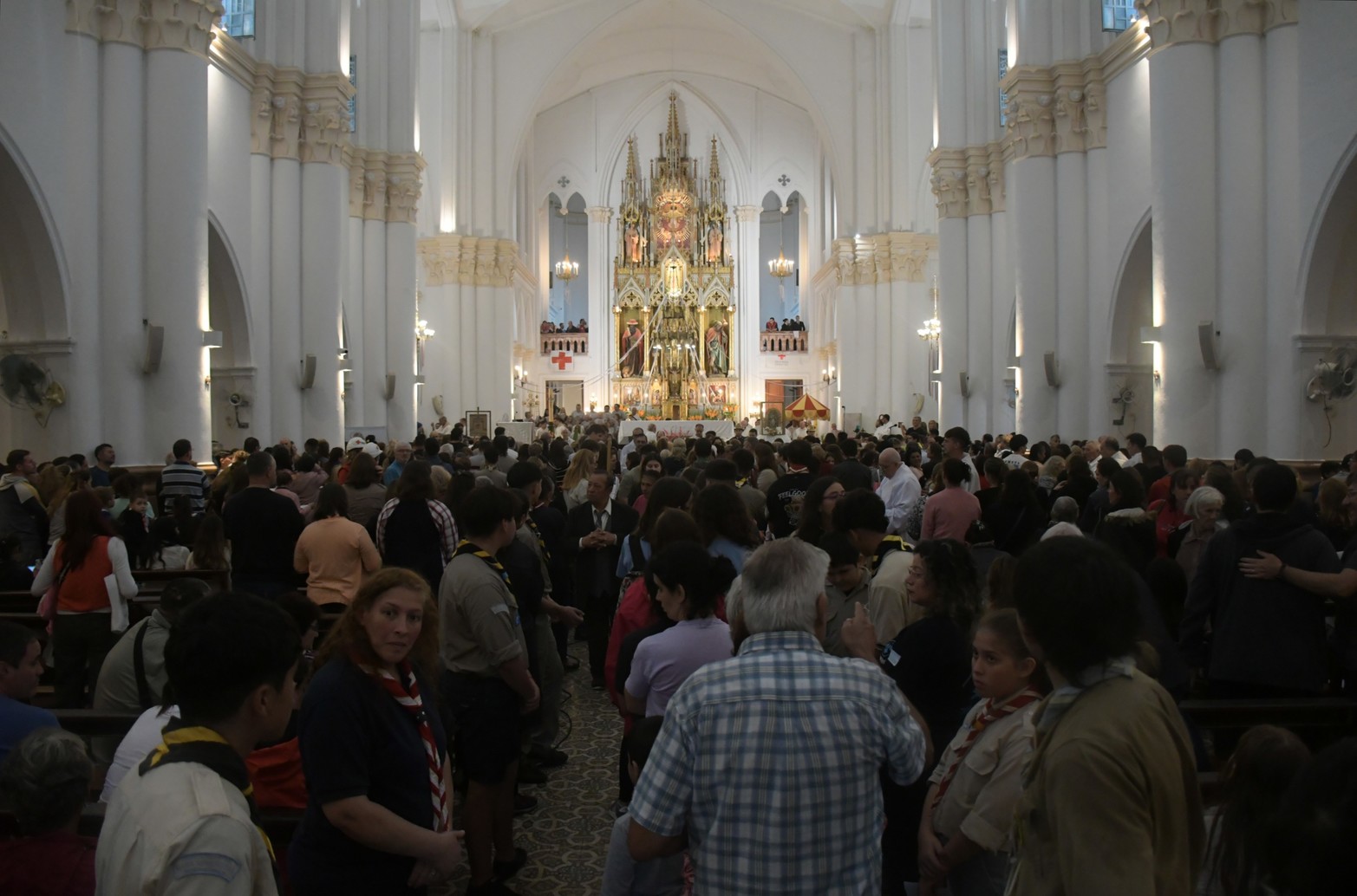 Multitudinaria presencia