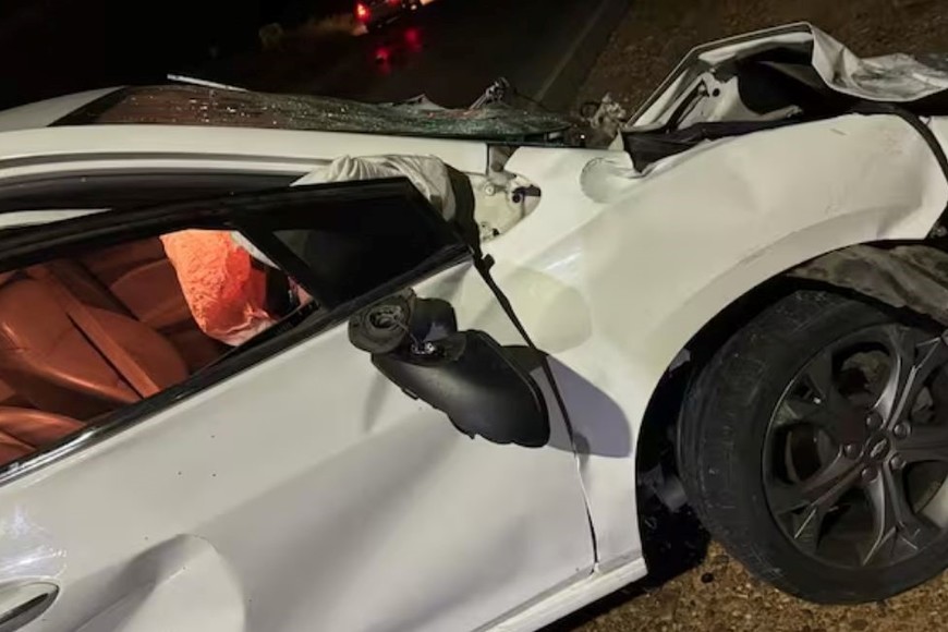 El Chevrolet Cruze blanco era manejado  por un menor de edad