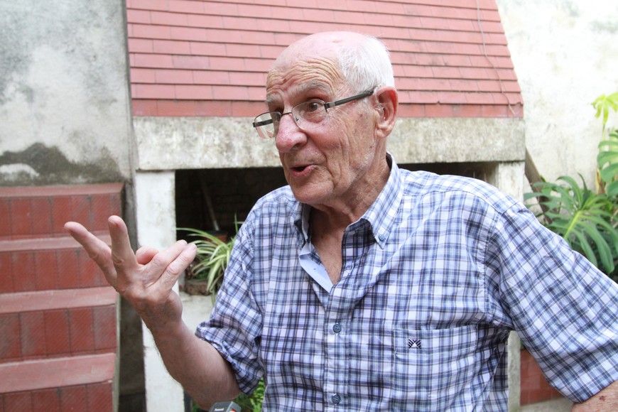 ¡Hasta siempre querido profesor...!. Crédito: Manuel Fabatía