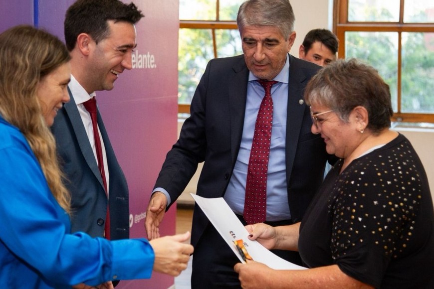 “Tenemos un gobernador ocupado en dar soluciones”, valoró la diputada.