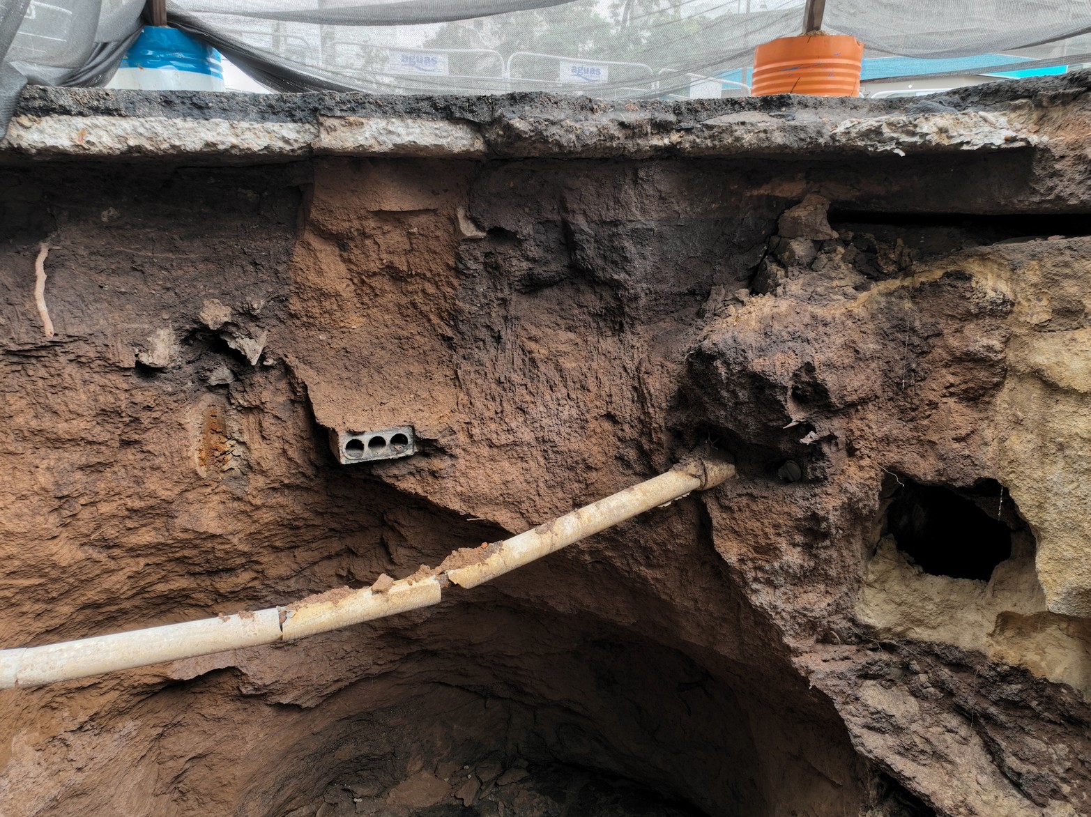 Hundimiento en 9 de Julio y Gálvez