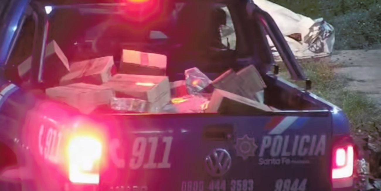 Reconquista: imputaron al policía que quedó filmado con mercaderías robadas de un camión volcado