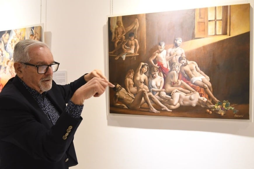 Muestra de Hugo Lazzarini en Colegio de Arquitectos: El artista explicando “El sueño de Caravaggio”