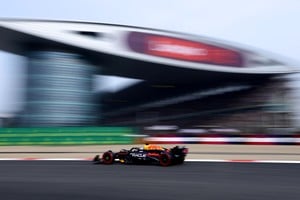 Max Verstappen este sábado en la clasificación en China .Crédito: Edgar Su/Reuters