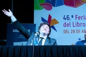 Javier Milei en la Feria del Libro de Buenos Aires en el año 2022.  