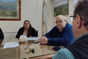Posteriormente el Senador Provincial por San Justo visitó las instalaciones del Club de Abuelos local, donde en la oportunidad también mantuvo un encuentro con integrantes del Centro de Jubilados, del Club Sol de Mayo y el Club Ciclista.