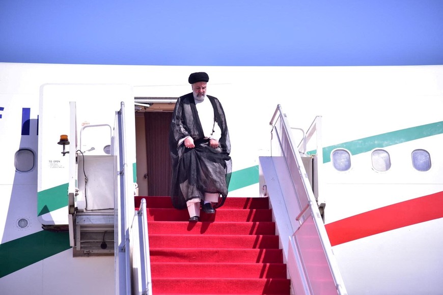 Iranian President Ebrahim Raisi arrives on a three-day official visit in Islamabad, Pakistan April 22, 2024. Ministry of Foreign Affairs (MoFA)/Handout via REUTERS ATTENTION EDITORS - THIS PICTURE WAS PROVIDED BY A THIRD PARTY. NO RESALES. NO ARCHIVES. BEST QUALITY AVAILABLE