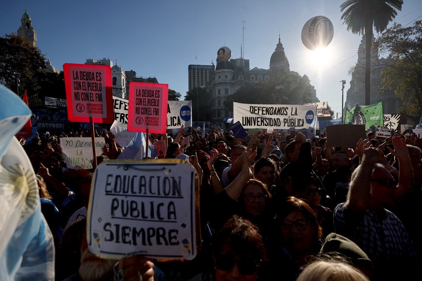Argentine university students, unions and social groups march to Casa Rosada government house to protest against President Javier Milei's "chainsaw" cuts on public education, in Buenos Aires, Argentina, April 23, 2024. REUTERS/Agustin Marcarian