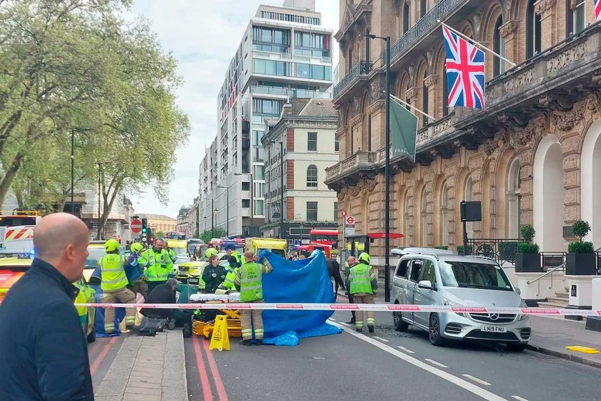 Las fuerzas de seguridad y emergencia tuvieron una ardua labor para contener la situación.