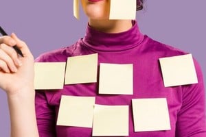 Los estudios han demostrado que solo el acto de escribir algo te permite recordarlo de una manera que tocar un teclado no lo hace.