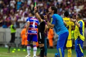 Con una ráfaga de goles, Fortaleza liquidó a Boca en Brasil
