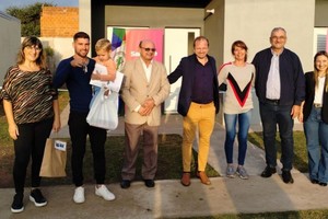"Felicitaciones a los nuevos adjudicatarios, ojalá podamos seguir trabajando de la manera en la que lo estamos haciendo, son desafíos, tenemos que pensar en nuevas metodologías y nuevos programas, para que más familias puedan tener el techo propio”.
