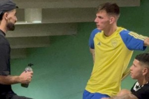 Emanuel Brítez, Kevin Zenón e Imanol Machuca en el Estádio Castelão. Crédito: Gentileza Leandro Aguilera