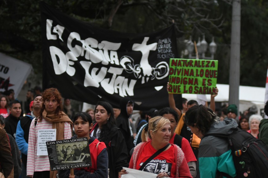 Acto a 21 años de la inundación de Santa Fe de 2003. Manuel Fabatía.