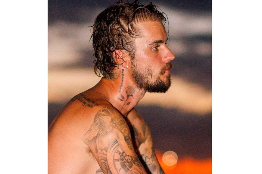 El cantante estuvo activo en las últimas horas en redes sociales.