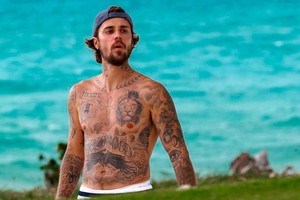 Desde 2020, el artista reconoció que sufre de una molesta enfermedad.