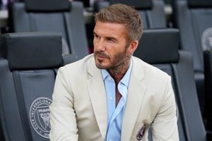 La salida a bolsa en 2021 fue un éxito y las acciones se mantuvieron un tiempo entre los 15 y los 17 dólares, dinero suficiente para que Beckham se embolsase cerca de 10 millones de dólares. ¿Qué pasó?