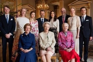 En el palacio de Amalienborg en Copenhague, la princesa homenajeada ha celebrado sus 80 años con una fiesta a la que han asistido familiares y amigos.