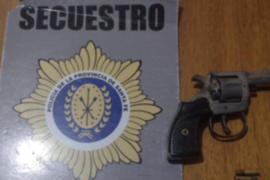 El arma que fue secuestrada en poder del menor.
