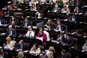 La Cámara de Diputados discute la Ley de Bases y el paquete fiscal. Crédito: Xinhua/Martín Zabala