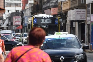 Sin fondos nacionales, la crisis del transporte público continúa en la ciudad capital y en todo el interior del país. Crédito: Flavio Raina
