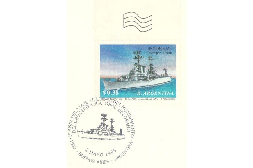 Sello postal del Correo Argentino emitido en 1992, In Memoriam por los "Caídos por la Patria". Y matasello especial creado en virtud del aniversario del viaje al lugar del hundimiento del ARA General Belgrano, 2 de mayo de 1995. Gentileza