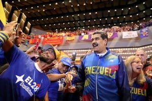 Venezuela's President Nicolas Maduro is greeted by supporters while arriving to a ceremony to accept the nomination of the Gran Polo Patriotico 'Simon Bolivar' political coalition, to run for another term in the July 28 2024 election, in Caracas, Venezuela March 20, 2024. Miraflores Palace/Handout via REUTERS ATTENTION EDITORS - THIS IMAGE HAS BEEN SUPPLIED BY A THIRD PARTY. NO RESALES. NO ARCHIVES
