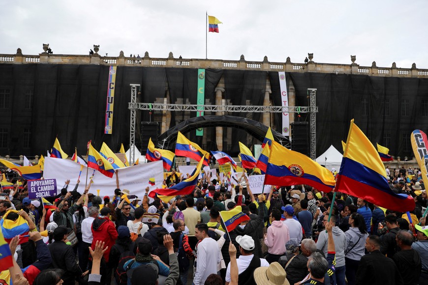 Supporters of Colombia's President Gustavo Petro gather at the Plaza de Bolivar in support of the reforms on health, retirement, employment, and prisons sectors proposed by his government, in Bogota, Colombia May 1, 2024. REUTERS/Luisa Gonzalez