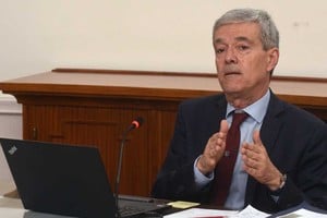 El ex ministro de Economía habló con El Litoral tras el discurso de Pullaro ante la Legislatura. Foto: Guillermo Di Salvatore