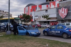 El operativo se perpetró en horas de la siesta del viernes, frente al Club Atlético Unión.