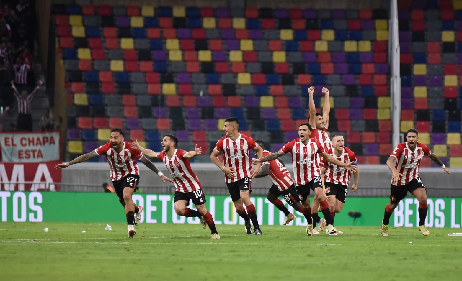 Estudiantes le ganó a  Vélez por penales y se consagró campeón del torneo de la Copa de la liga profesional. 