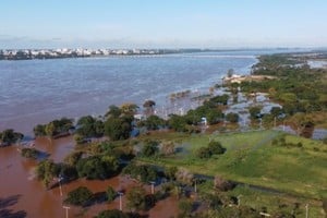 Las localidades correntinas comenzaron a sentir el impacto de la creciente del río Uruguay.