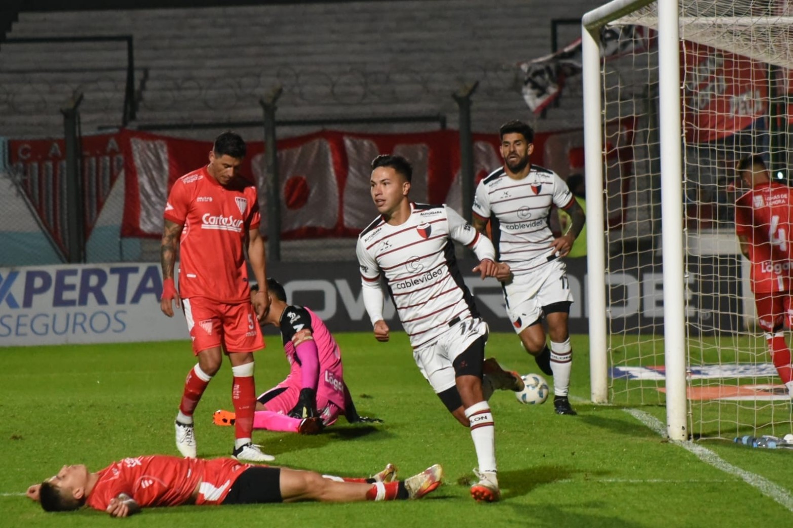 Colón gana en su primera presentación en la Copa Argentina, ante Los Andes