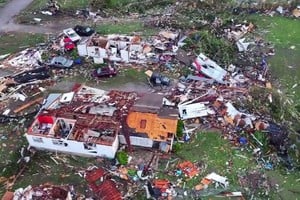 Imagen de los daños causados por el paso del tornado