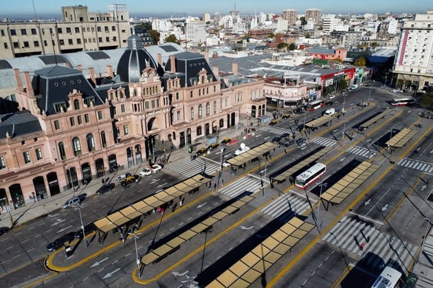 A drone view shows Plaza Constitucion train station, during a 24-hour general strike against Argentina's President Javier Milei government's adjustment policy, in Buenos Aires, Argentina May 9, 2024. REUTERS/Agustin Marcarian?