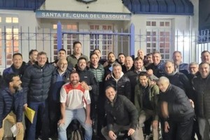 El festejo de la nueva comisión directiva de la ASB.