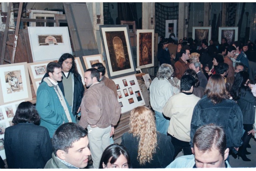 Muestra de Calanchini en el Puerto de Santa Fe: “Era una retrospectiva que mostraba 200 obras; pero no puestas como una galería de arte, sino sobre todos los rezagos. Era entrar en un espacio mágico”, cuenta el protagonista.