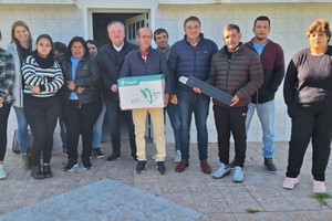 En Villa Saralegui los legisladores visitaron la sede comunal en donde fueron recibidos por el interventor Jorge D. Piriz, con quién hicieron aportes legislativos del Programa de Fortalecimiento Institucional, en donde también acompañó el referente Jorge Fain