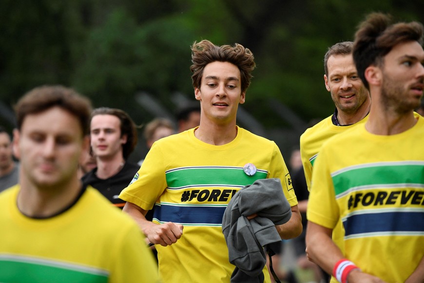 Formula One F1 - Emilia Romagna Grand Prix - Autodromo Enzo e Dino Ferrari, Imola, Italy - May 16, 2024 
Mercedes' George Russell pays tribute to Ayrton Senna following his death over 30 years ago REUTERS/Massimo Pinca