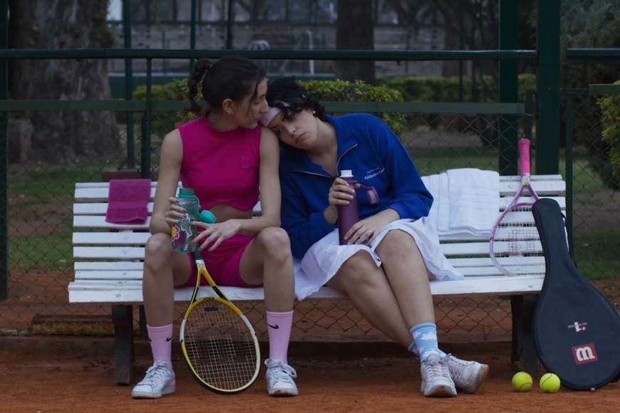 “Complejo de algo” (Tadeo Pestaña Caro, Rita Hostt) ficción argentina: Verónica, estudiante de psicología, tiene una revelación: le gustan las señoras. Foto: Gentileza Cine LGBT Santa Fe