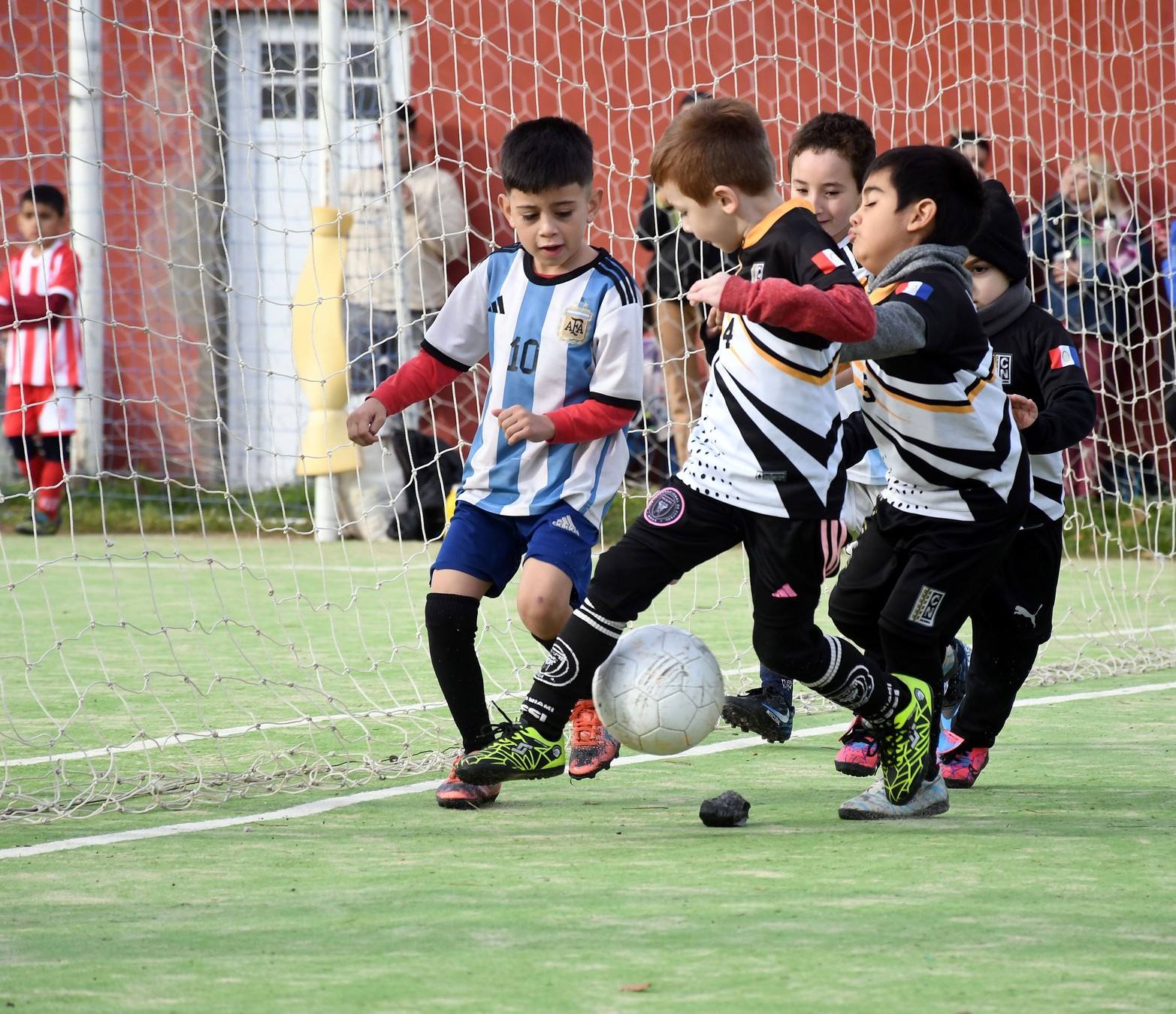 En el club Bahco los niños de distintas escuelitas de fútbol disfrutaron de un encuentro formidable en su quinto encuentro en este 2024.