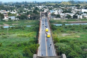 El puente actual, inaugurado en 1939 sobre el río Salado,  forma parte del corredor de la Ruta Nacional N° 11. Crédito: Fernando Nicola
