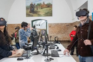 Museo Conventual San Carlos, que cuenta con equipamiento tecnológico de primer nivel, los asistentes podrán visitar el Museo Sanmartiniano de dioramas; el Museo de Árboles Históricos, con gigantografías de ejemplares de todo el país, y el renovado Museo de Historia Regional.