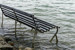 Cambios en los niveles extremos del mar  a medida que la temperatura global aumenta debido al cambio climático.