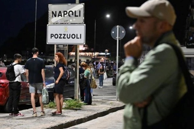 La ciudad de Nápoles se ve sacudida por más de cien sismos en pocas horas