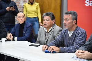 El operativo se desarrolla con la participación de 5 ministerios: Justicia y Seguridad, Gobierno e Innovación Pública, Desarrollo Productivo, Salud y Obras Públicas y demanda una inversión mensual de 30 millones de pesos en combustible, viáticos y mantenimiento de vehículos.