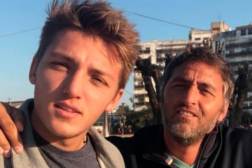 Mateo y el Chapa. Los Retegui juntos, como siempre. Ahora el delantero está en el Genoa de Italia, pero su padre habló de la falta de chances que su hijo tuvo en Boca.